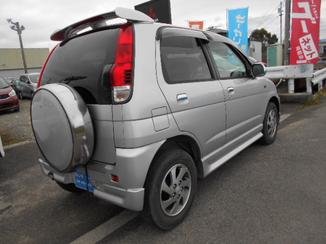 18年式 テリオスキッド キスマークX 車輛本体42万円 支払総額48万円 修復歴無 走行3.8万キロ 美車