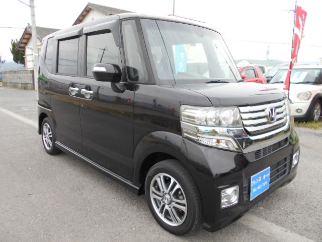 26年　N BOXカスタム　Ｇ Ａパッケージ　車輛本体79万円　支払総額85万円　コアサポート　ロアサポート交換の修復歴有