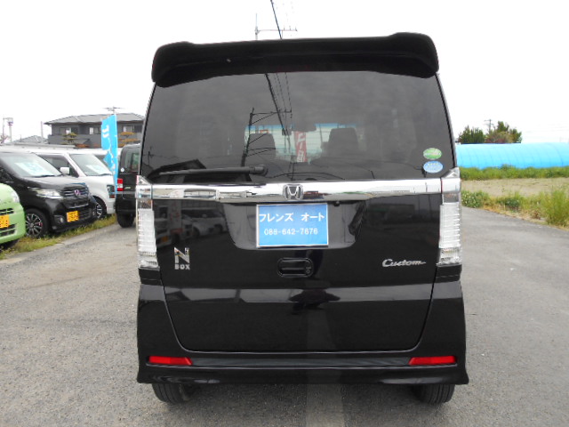 26年　N BOXカスタム　Ｇ Ａパッケージ　車輛本体79万円　支払総額85万円　コアサポート　ロアサポート交換の修復歴有