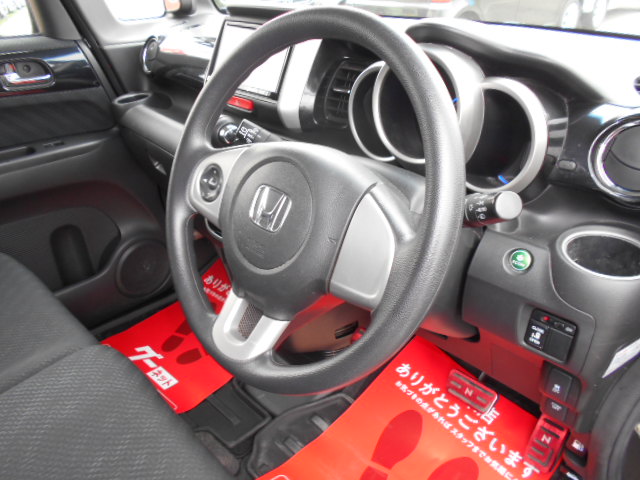 26年　N BOXカスタム　Ｇ Ａパッケージ　車輛本体79万円　支払総額85万円　コアサポート　ロアサポート交換の修復歴有