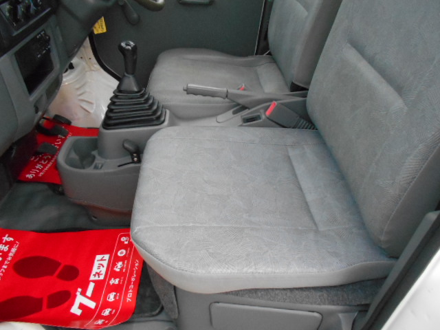 21年　ミニキャブトラック　４ＷＤ　みのり4WD　車輛本体42万円　総額48万円　修復歴無　内外装クリーニング済みの綺麗な車です。