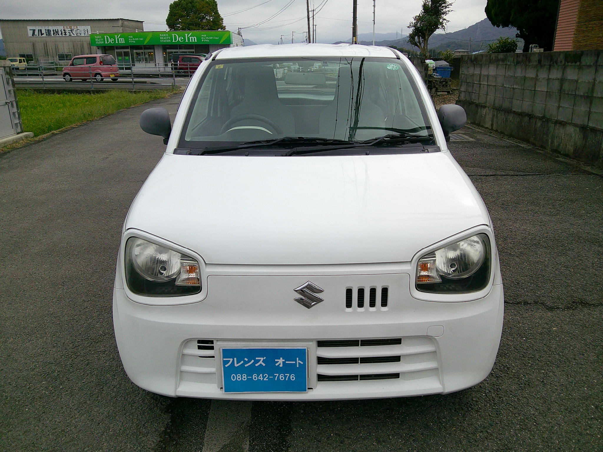 27年　アルトバンVP　車両本体32万円　支払総額38万円　修復歴無　走行52357KM　綺麗な車です。ローン通らない方もご相談下さい。