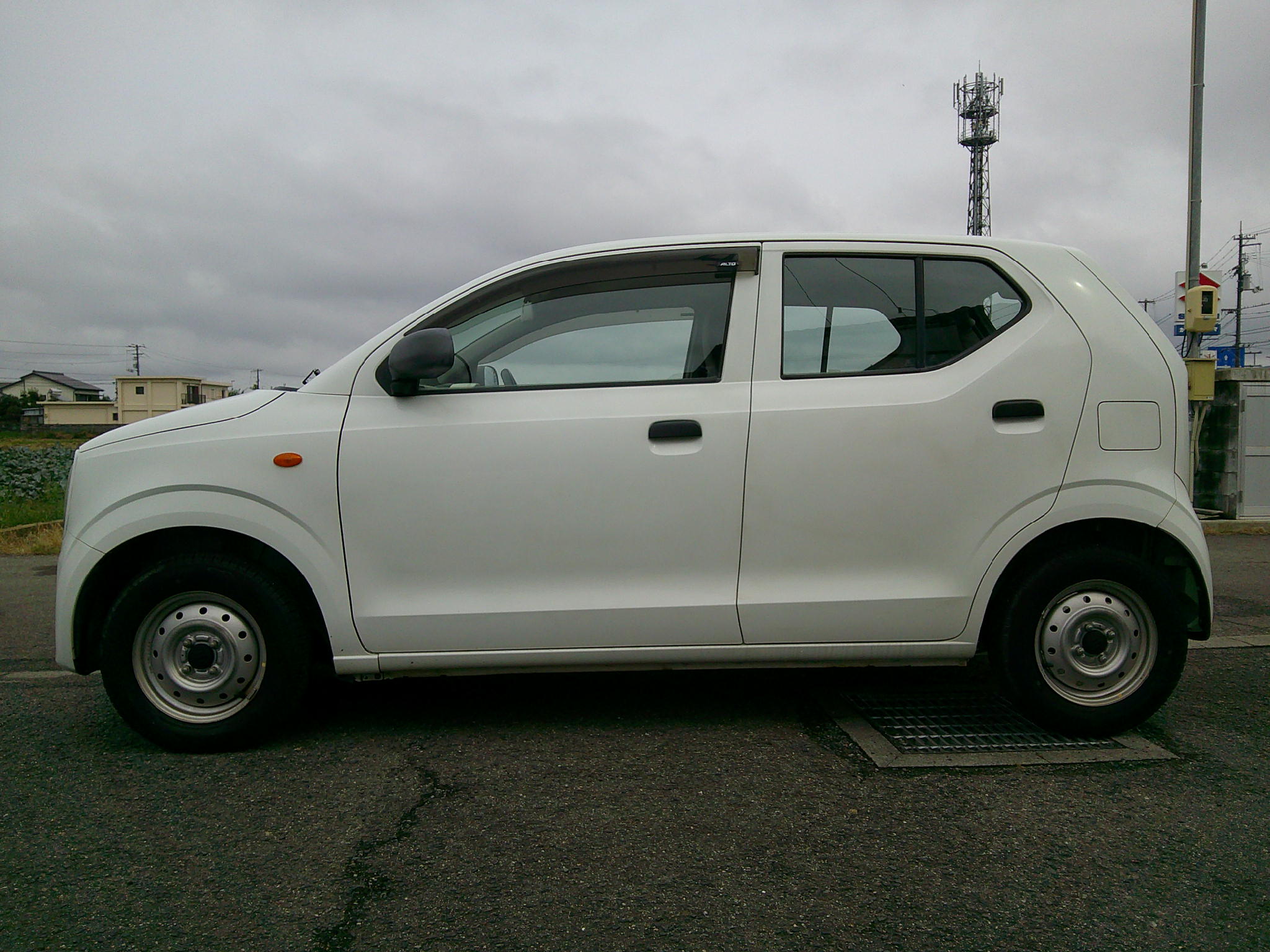 27年　アルトバンVP　車両本体32万円　支払総額38万円　修復歴無　走行52357KM　綺麗な車です。ローン通らない方もご相談下さい。