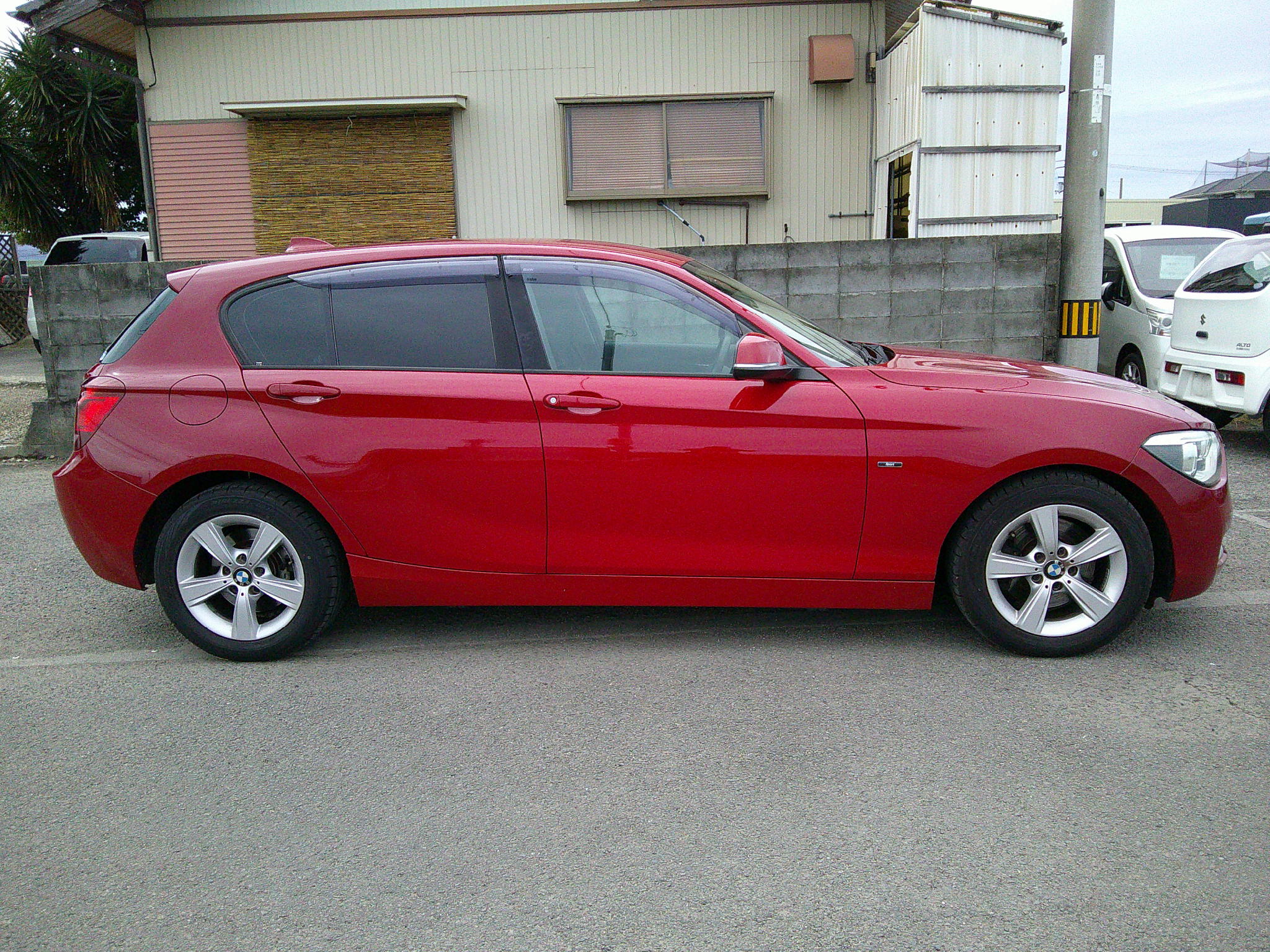 25年　BMW　116i スポーツ　車両本体62万円　支払総額68万円　修復歴無　走行42329ｋｍ　車検8年11月30日　ローン通らない方もご相談下さい。