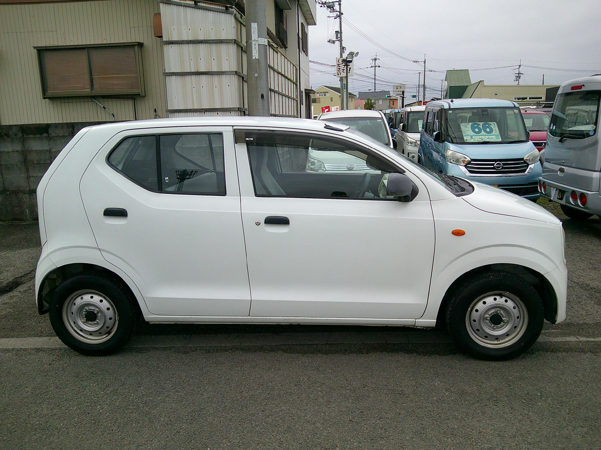 27年　アルトバンVP　車両本体32万円　支払総額38万円　修復歴無　走行52357KM　綺麗な車です。ローン通らない方もご相談下さい。