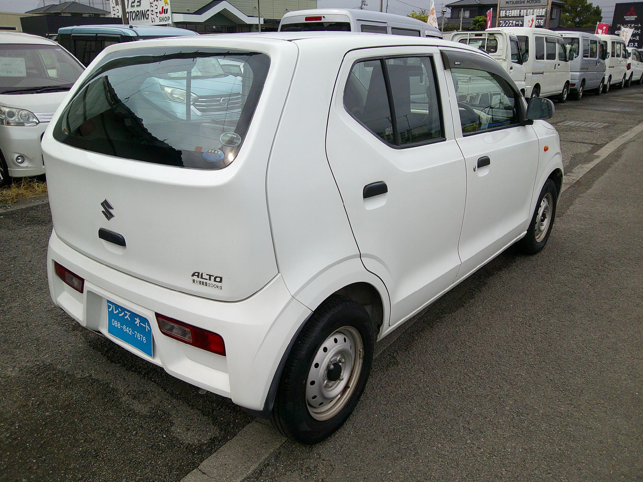 27年　アルトバンVP　車両本体32万円　支払総額38万円　修復歴無　走行52357KM　綺麗な車です。ローン通らない方もご相談下さい。