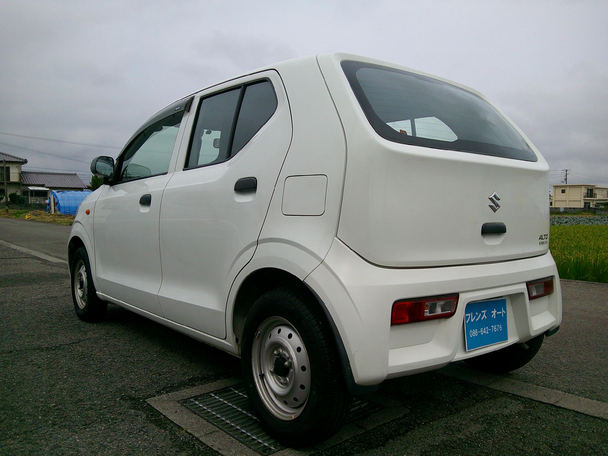 27年　アルトバンVP　車両本体32万円　支払総額38万円　修復歴無　走行52357KM　綺麗な車です。ローン通らない方もご相談下さい。