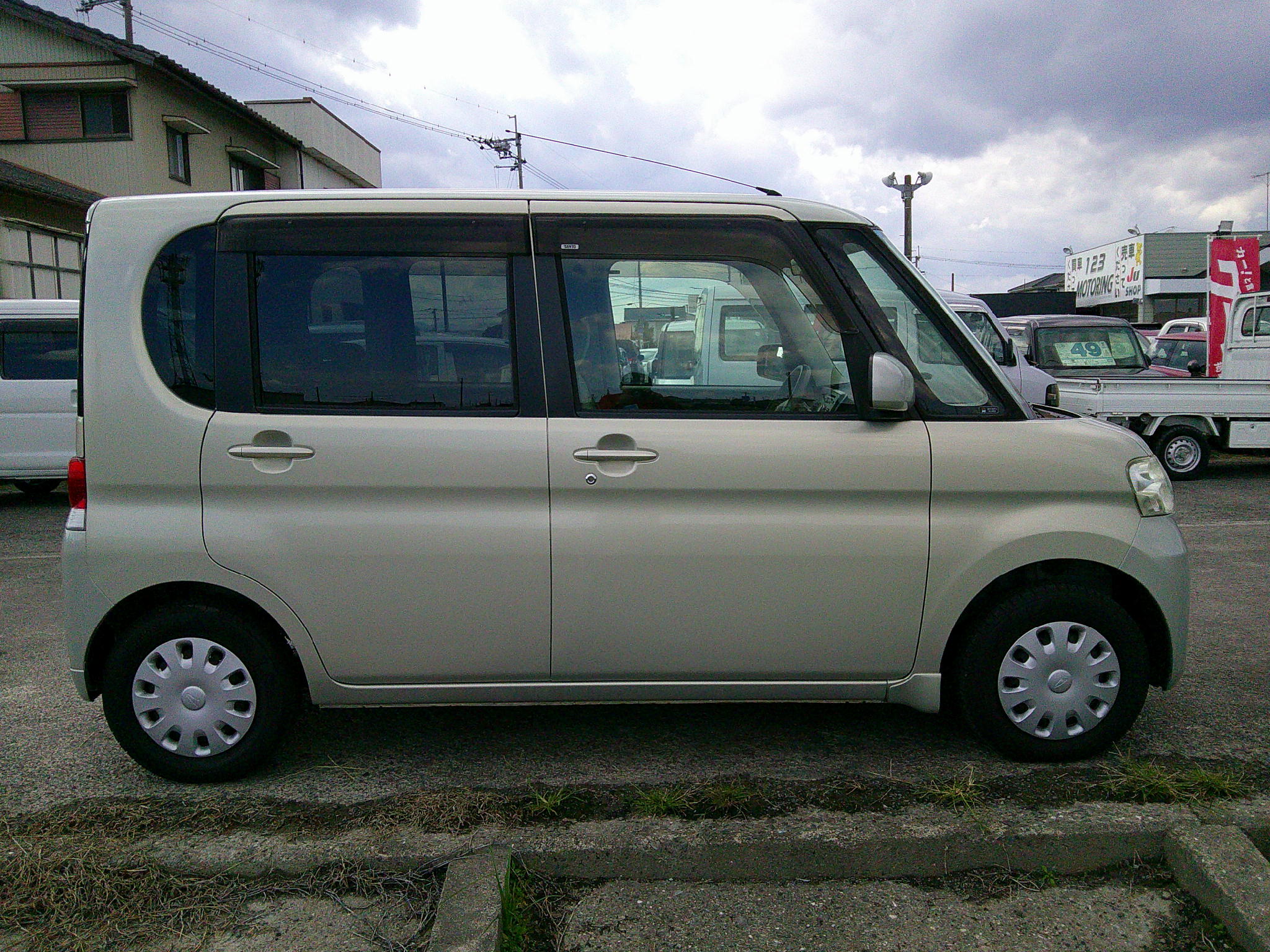 21年　タント　L　車両本体23万円　支払総額25万円　修復歴無　走行77443km　車検8年9月30日迄有りすぐ乗れます。