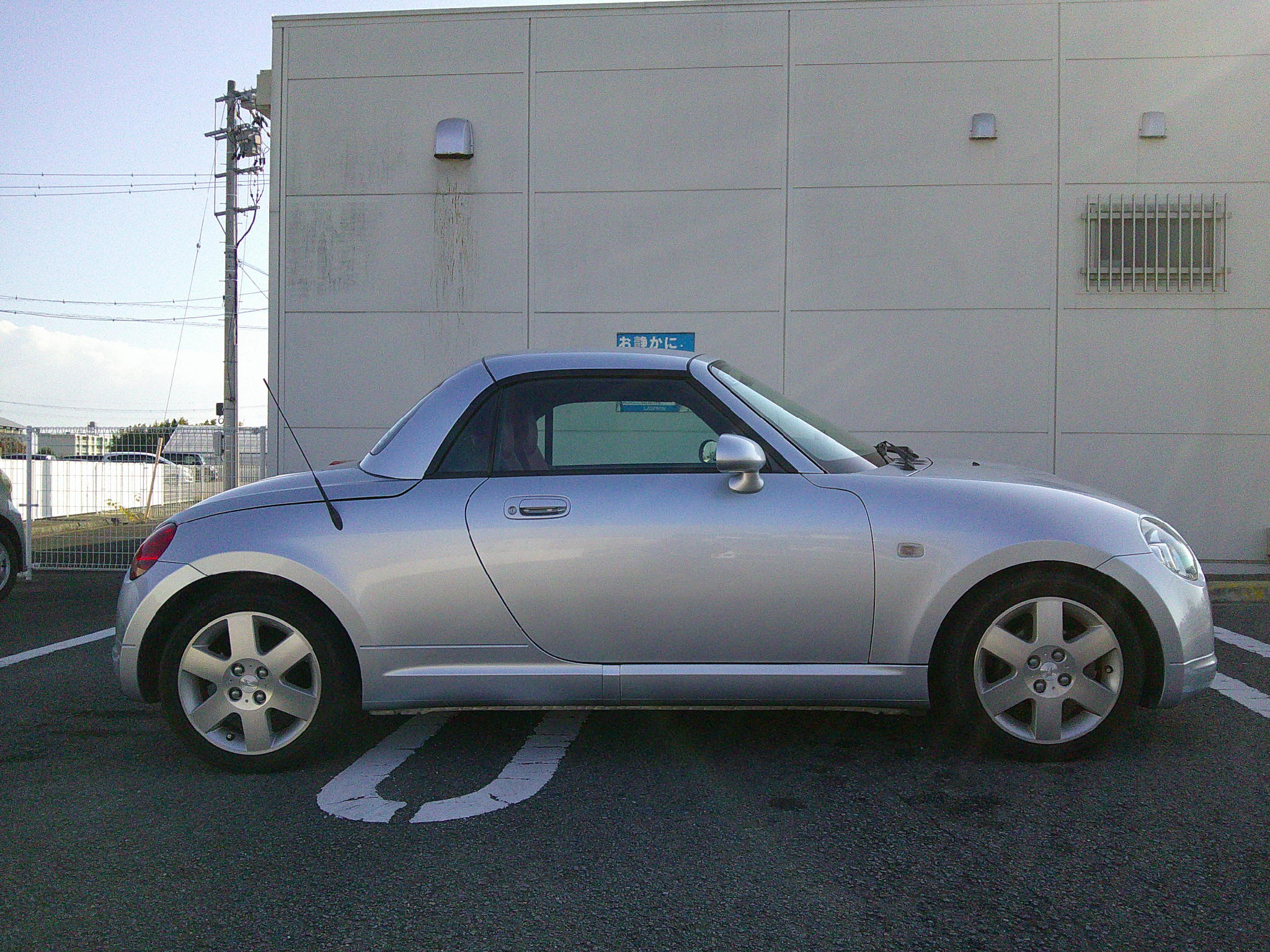 15年式　コペン　アクティブトップ　車両本体103万円　支払総額105万円　修復歴無　走行22465ｋｍ　車検8年2月8日迄ありすぐ乗れます。ローン通らない方もご相談下さい。