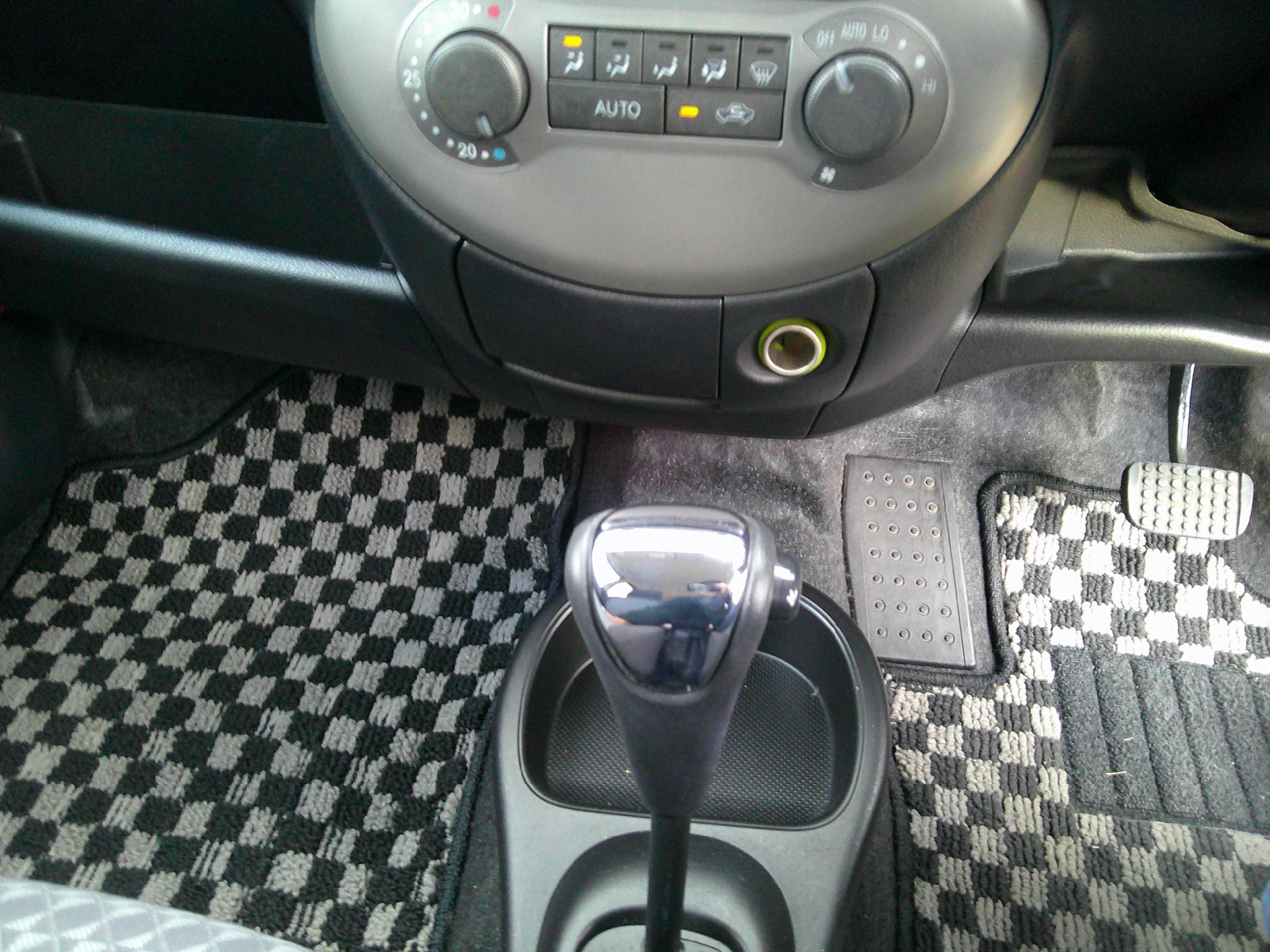 18年　ミラジーノ　ミニライト　車両本体39万円　支払総額45万円　修復歴無　ローン通らない方もご相談下さい。