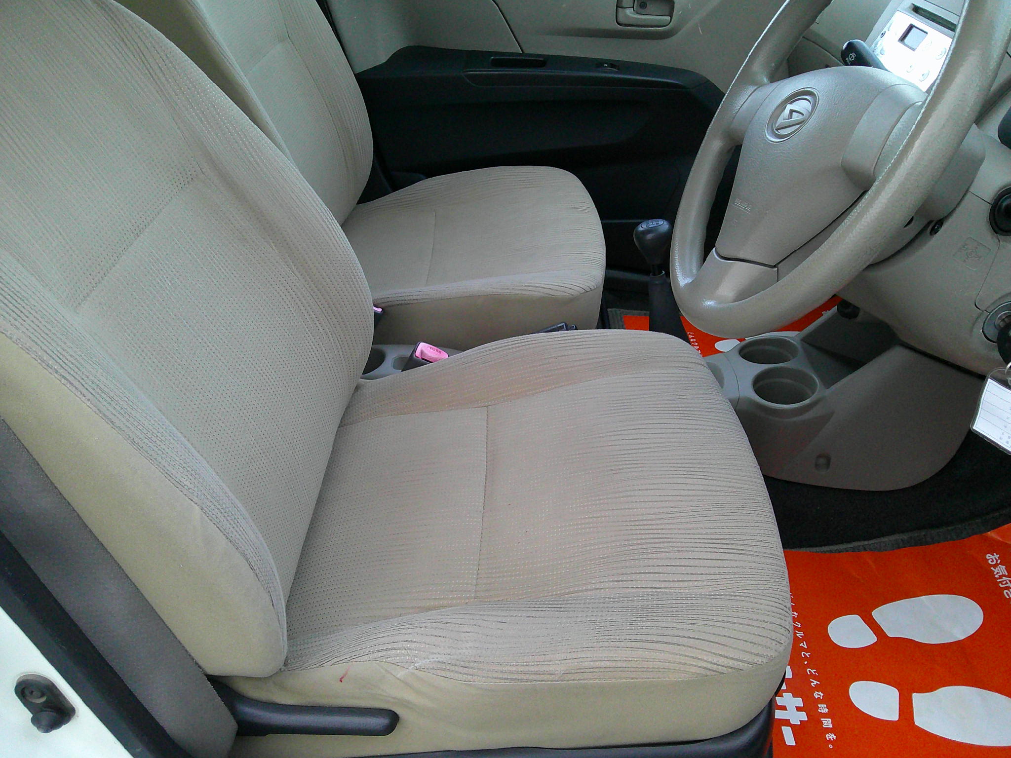 27年式　ミラ　Xスペシャル　車両本体37万円　支払総額39万円　エンドパネル歪　、バックパネル歪の軽い修復歴がありますが、走りには影響の無いものです