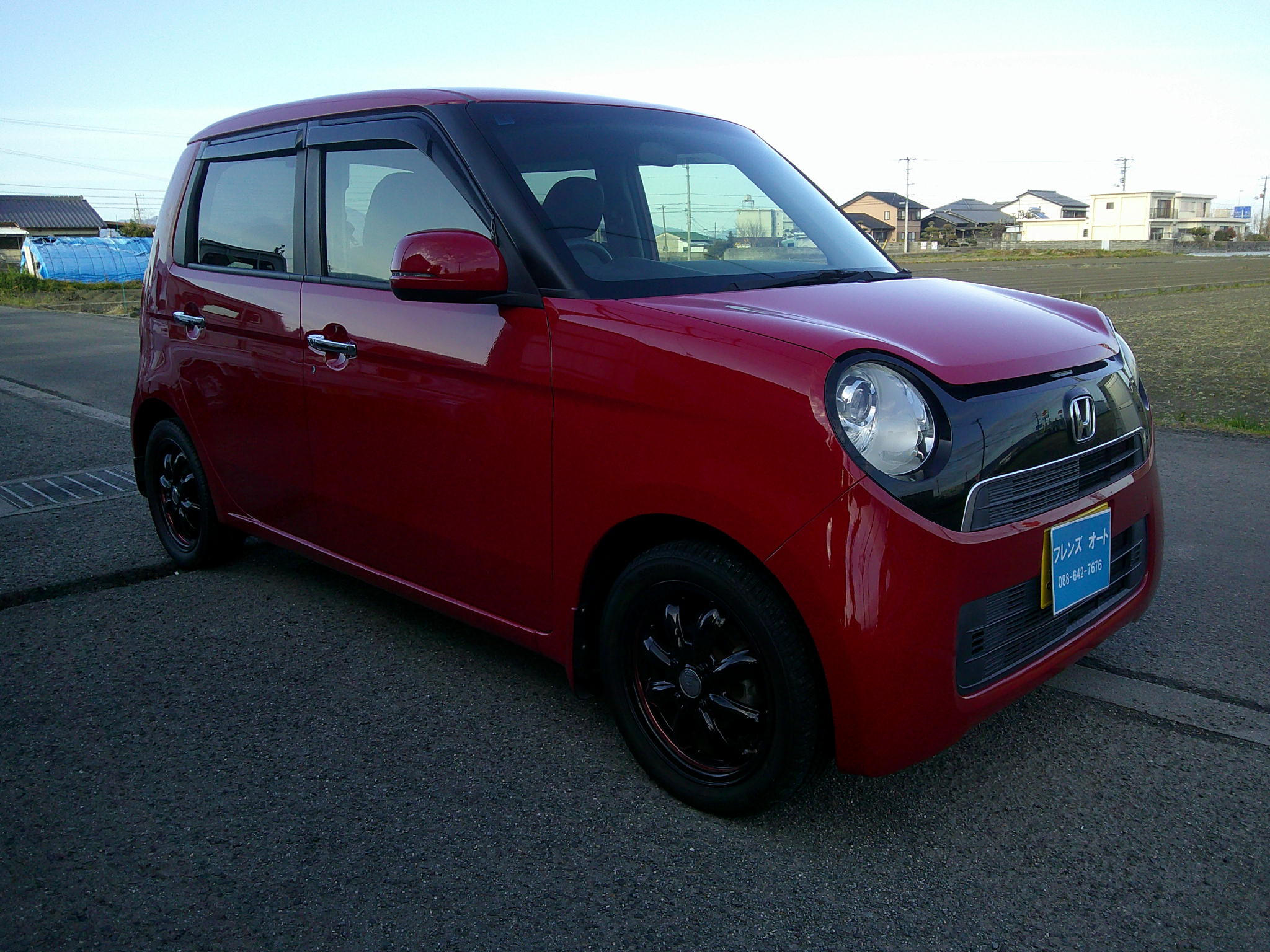 26年　N-one　GLパッケージ　車両本体５３万円　支払総額55万円　修復歴無　車検9年4月21日迄ありすぐ乗れます。ローン通らない方もご相談下さい。