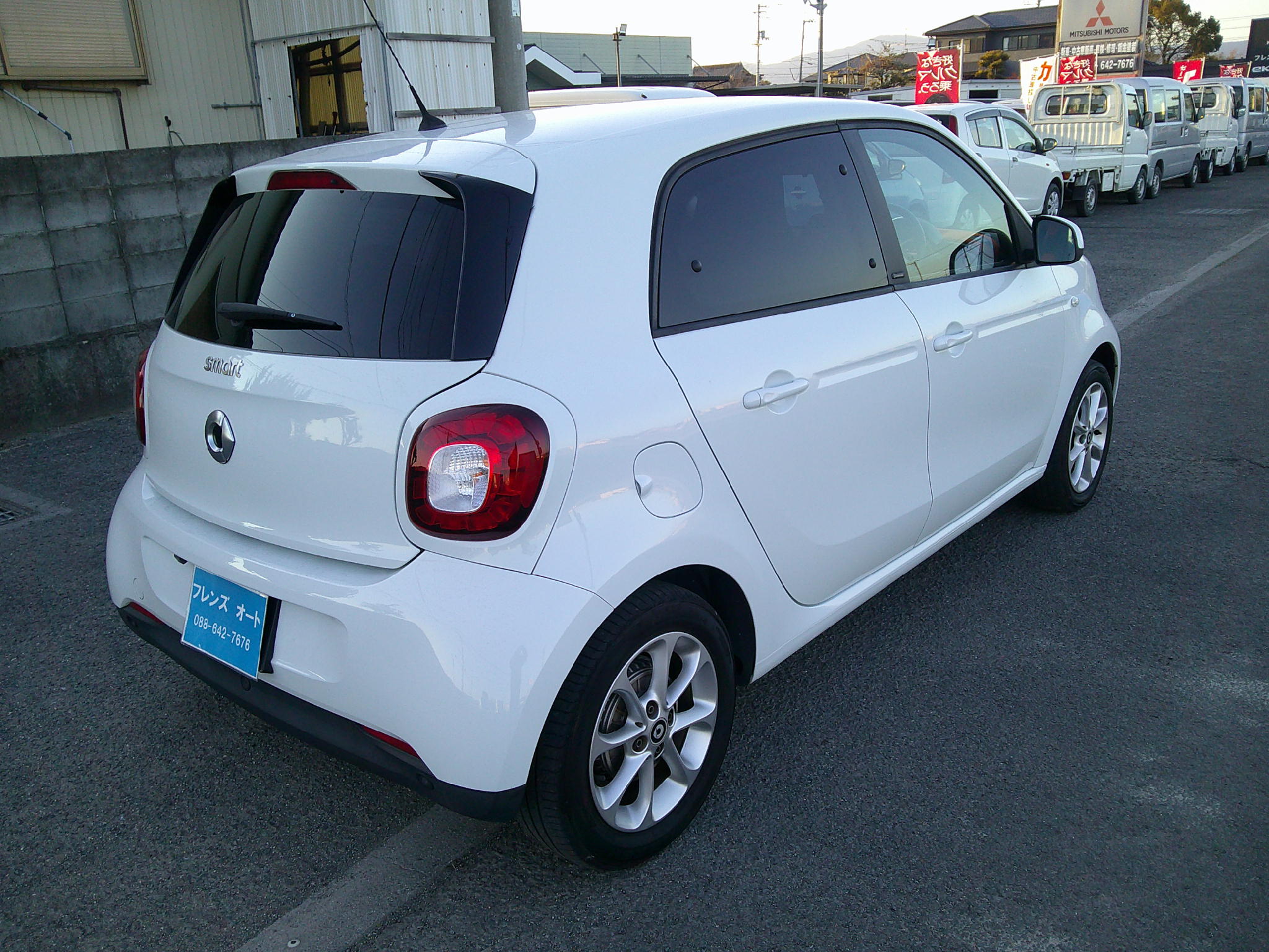28年　スマート　フォーフォー　パッション　車輛本体５３万円　支払総額65万円　修復歴無　可愛くて綺麗な車です。