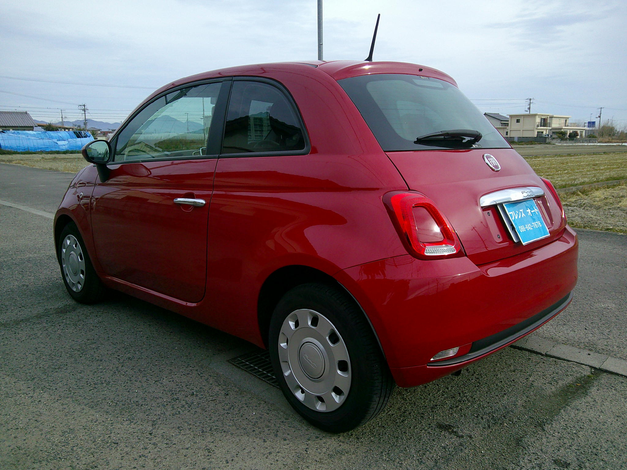 28年　フィアット500　ツインエアポップ　車輛本体71万円　支払総額75万円　修復歴無　車検9年８月29日　すぐ乗れます。