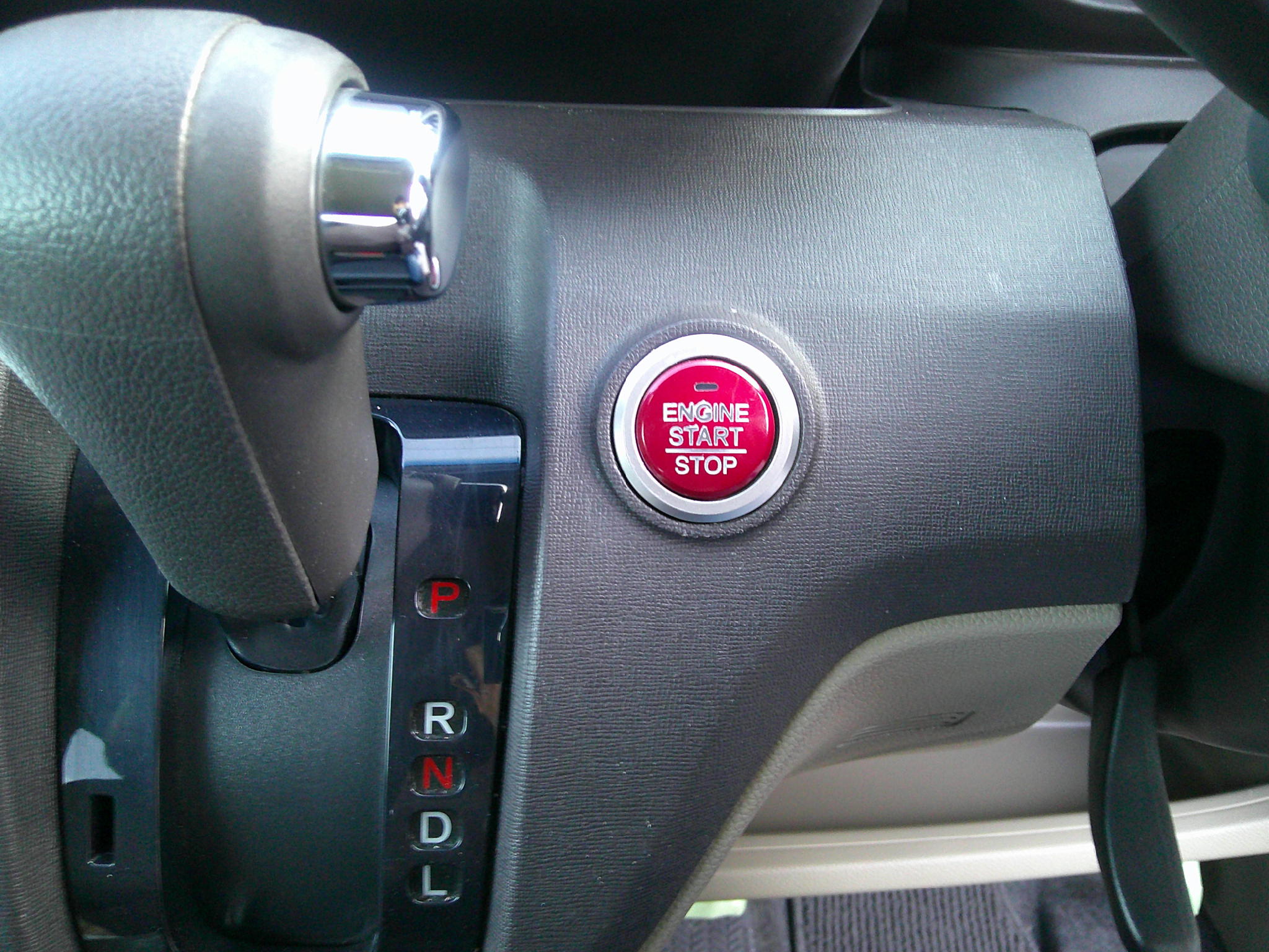 26年　N-one　GLパッケージ　車両本体５３万円　支払総額55万円　修復歴無　車検9年4月21日迄ありすぐ乗れます。ローン通らない方もご相談下さい。