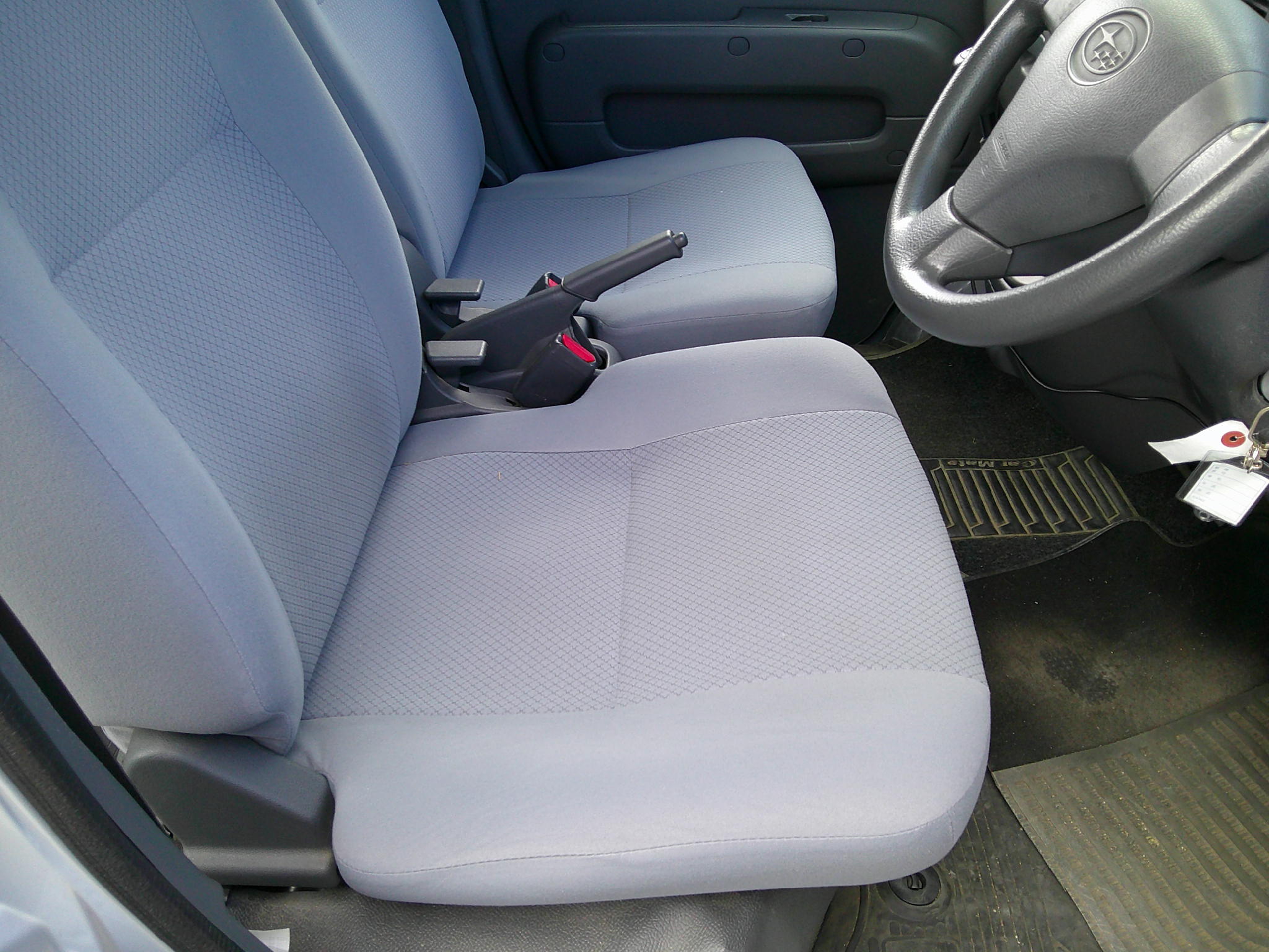 26年式　サンバートランスポーター　車両本体価格63万円　支払総額65万円　修復歴無　車検10年3月迄ありすぐ乗れます。ローン通らない方もご相談下さい。