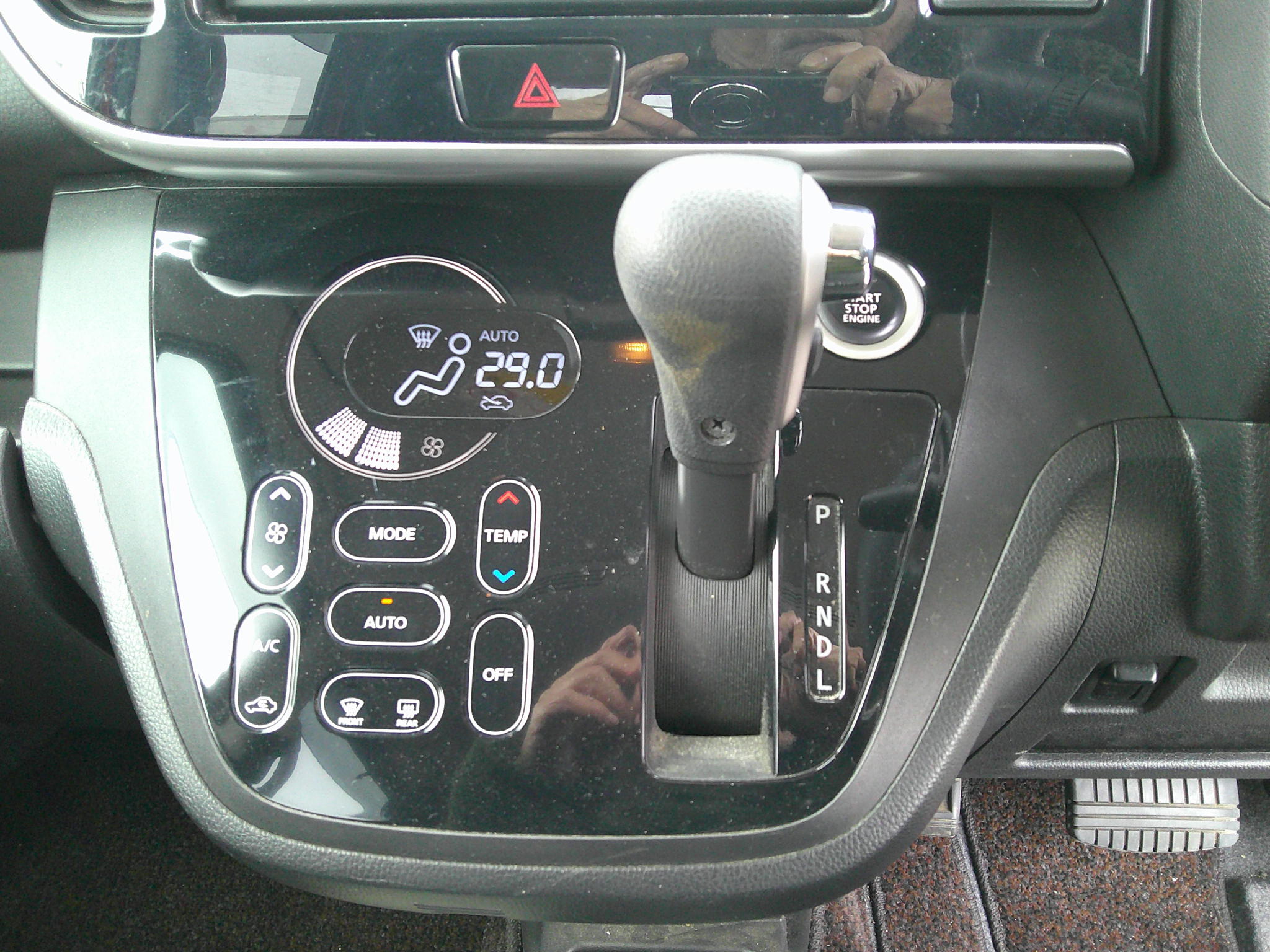 29年　ＥＫスペース　カスタムセーフティＰＫＧ　車輛本体46万円　支払総額48 万円 修復歴無　車検８年4月15日迄有りすぐ乗れます。